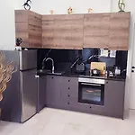 Luxury Aparthotel Golem