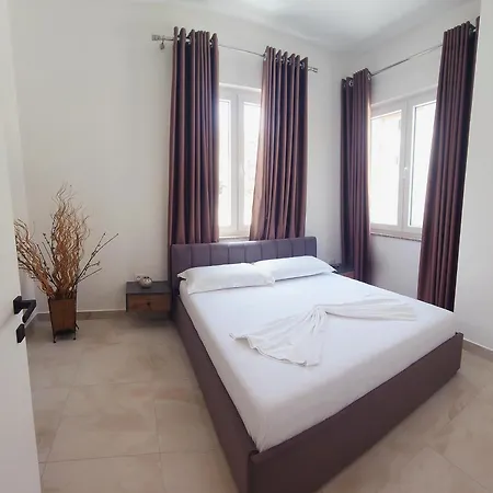 Apart Otel Luxury Aparthotel Golem 3*