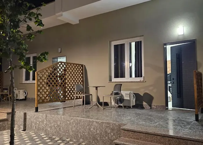 Luxury Aparthotel Golem 3*