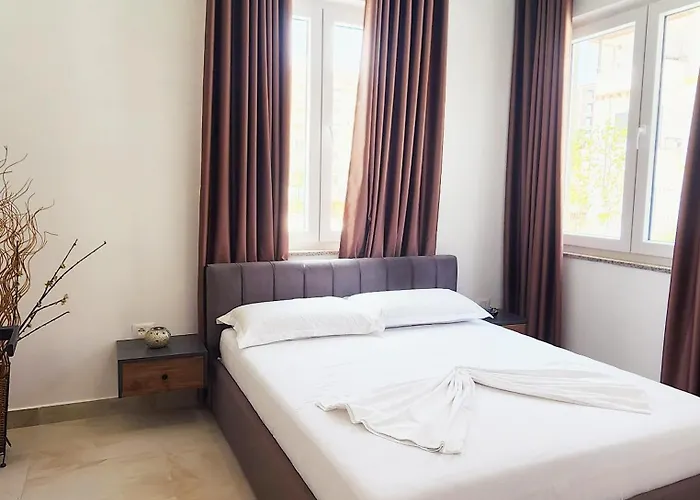 מלון דירות Luxury Aparthotel Golem גולם