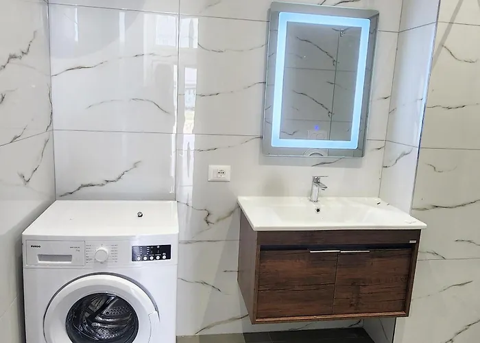 מלון דירות Luxury Aparthotel Golem גולם