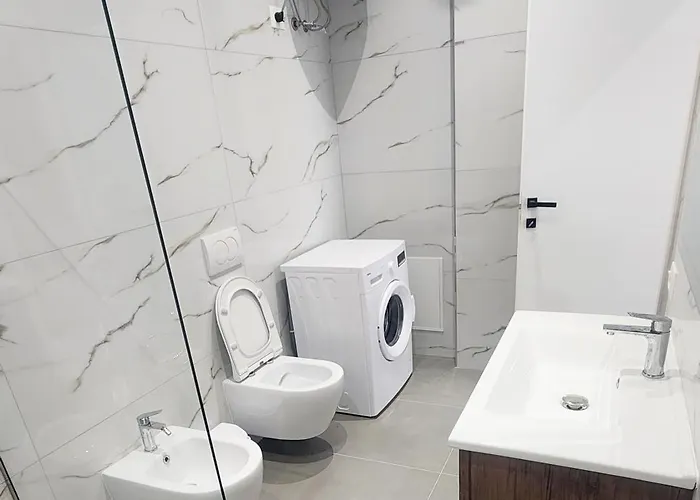 Luxury Aparthotel Golem